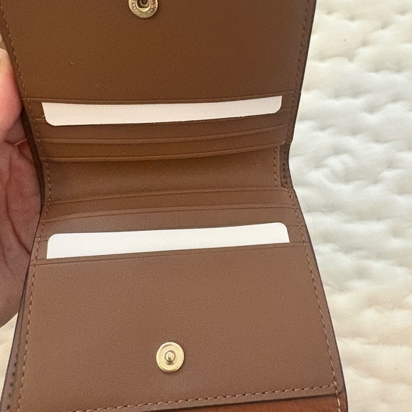 Coach Signature Saddle Shoulder Bag with matching wallet set - Picture 4 of 7